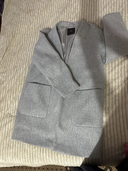 Пальто шерстяне zara