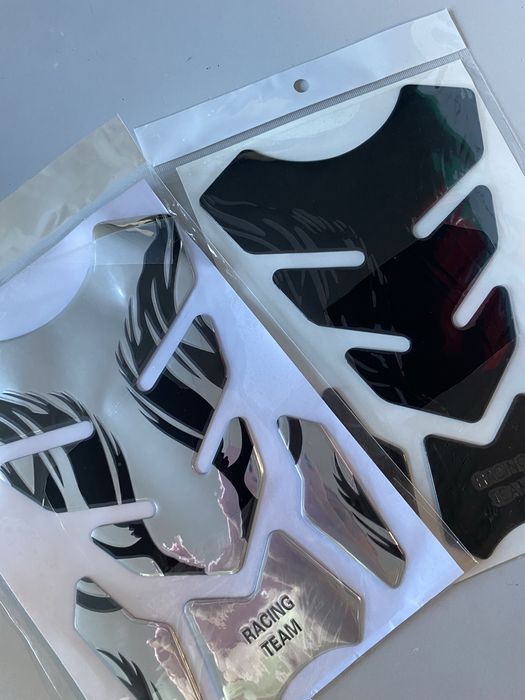 Продаж наклейок на мотоцикл