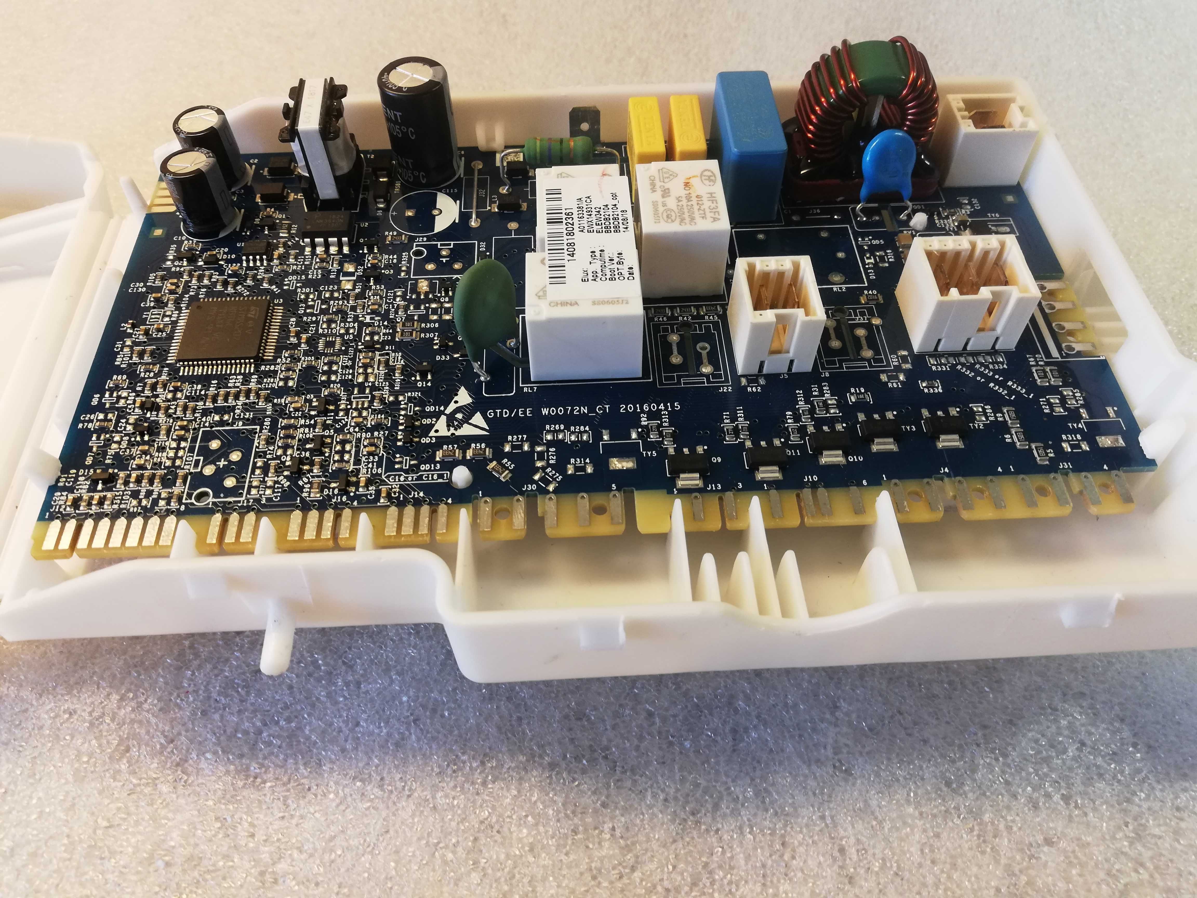 Moduł główny pralki AEG 7000 Series Lavamat LTX7E272P - Pro Steam