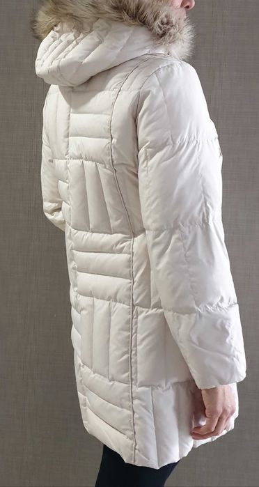 Пуховик жіночій PerUna