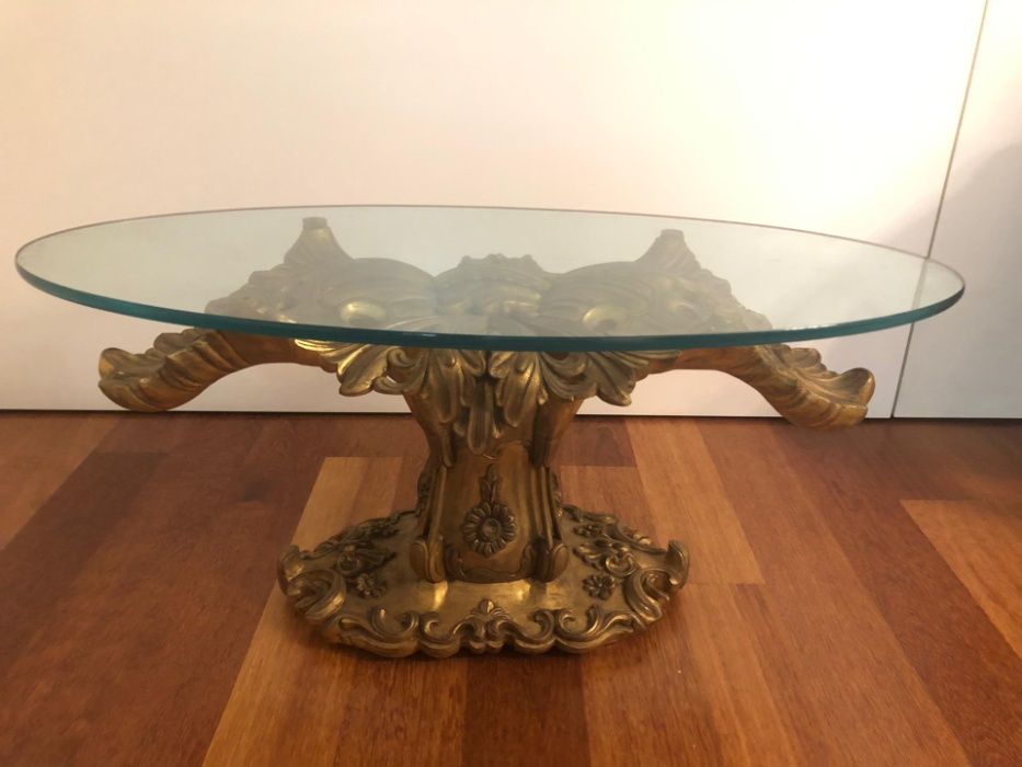 Mesa de centro em vidro estilo vintage