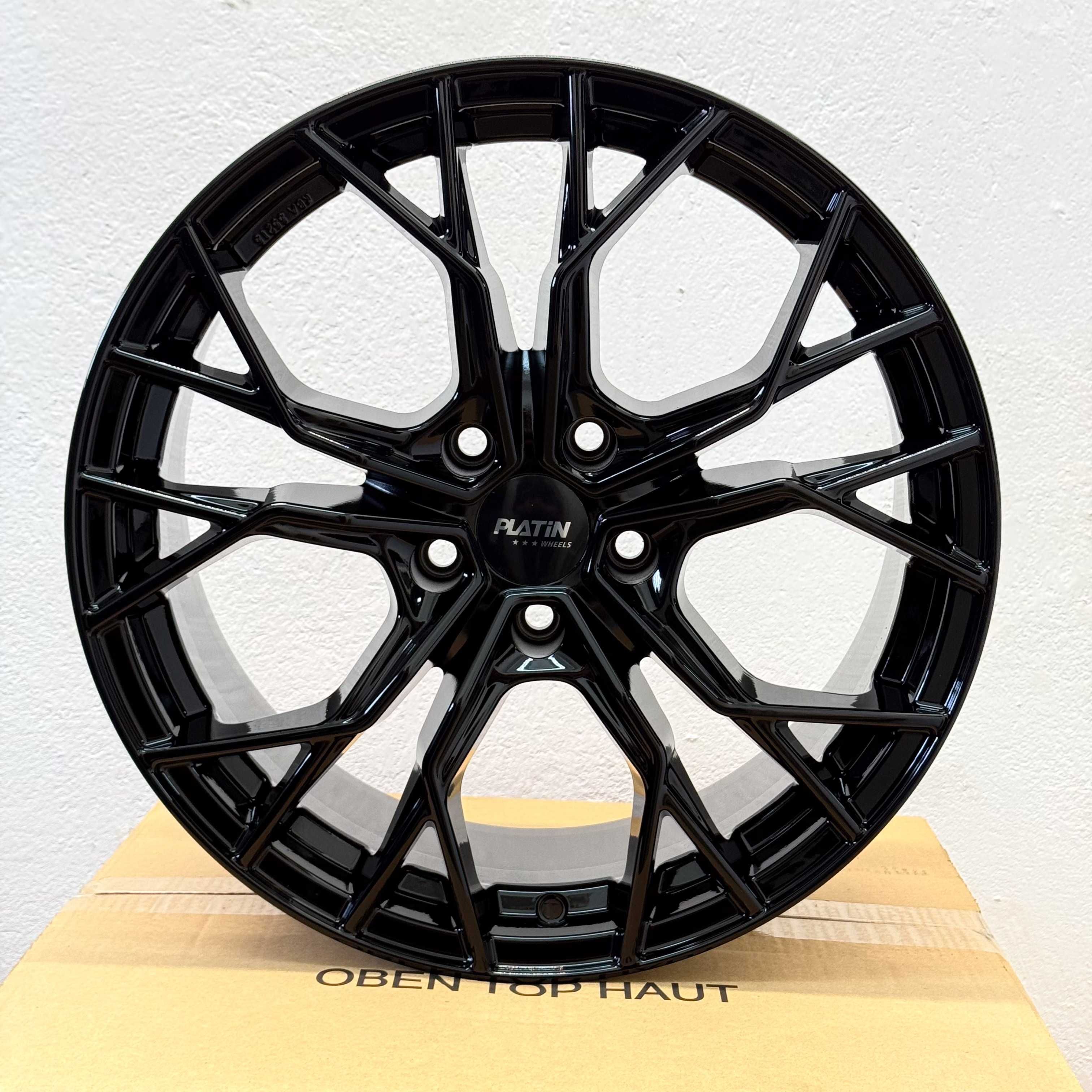Felgi aluminiowe 8x18 5x112 PLATIN P118 AUDI MERCEDES INFINITI ET40