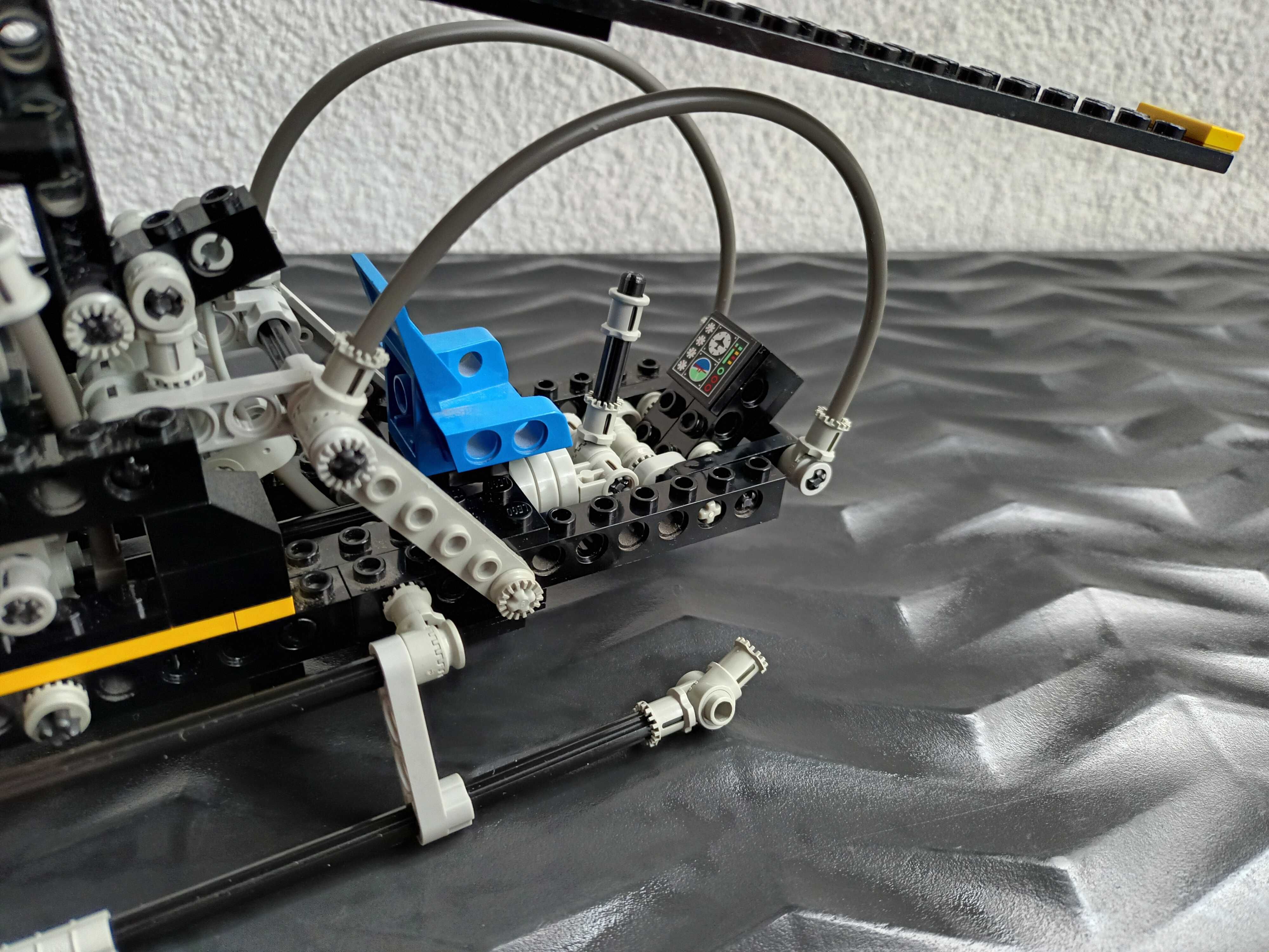 Klocki LEGO Technic 8412 - Helikopter patrolowy