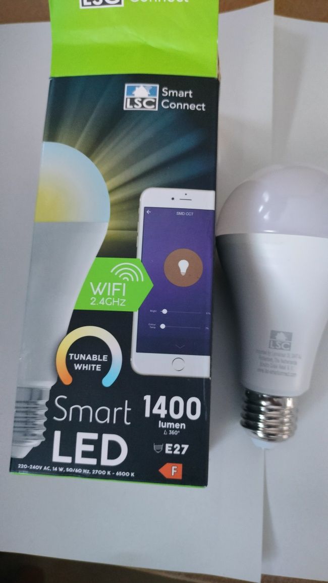 Żarówka Smart LED Wi-Fi 1400 lumenów E27 klasaF