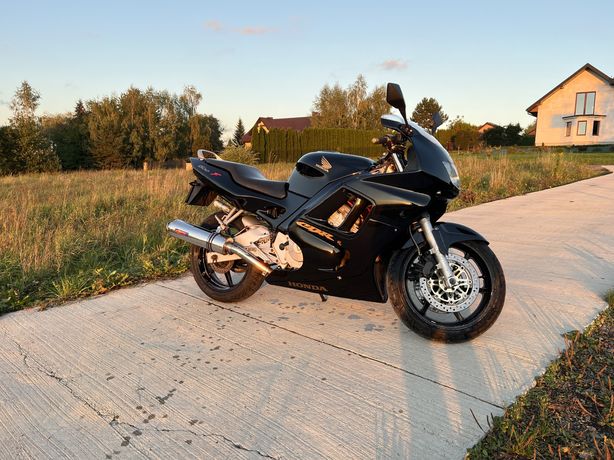 Motocykl Honda CBR F3 600