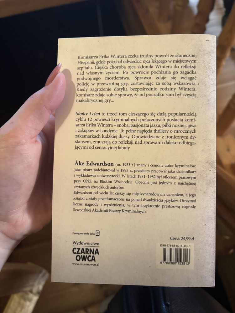 Książka słońce i cień ake edwardson