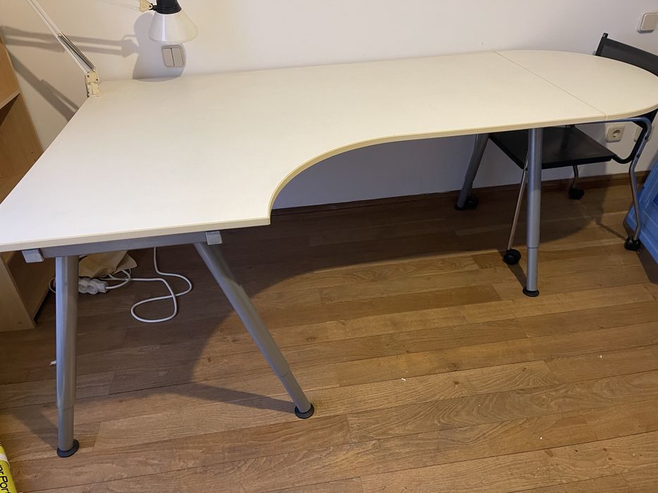 Mesa Ikea grande como Nova