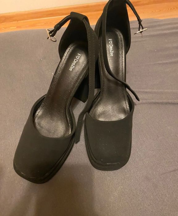 Butki nowe z pudełkiem na wysokim obcasie DeeZee