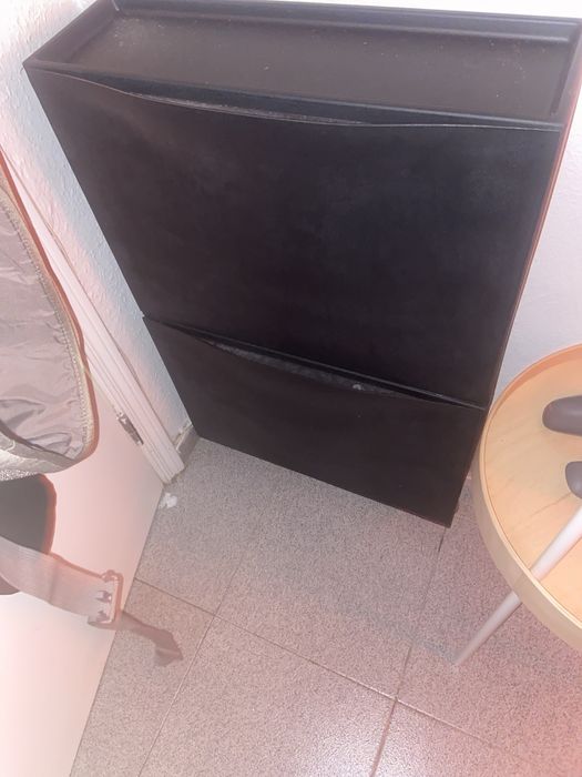 Sapateira ikea preta