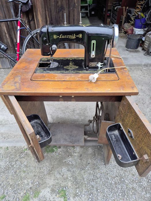 stara maszyna do szycia