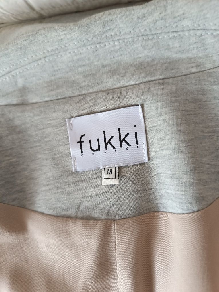 Fukki lekki płaszcz bawelniany, narzutka, długa marynarka