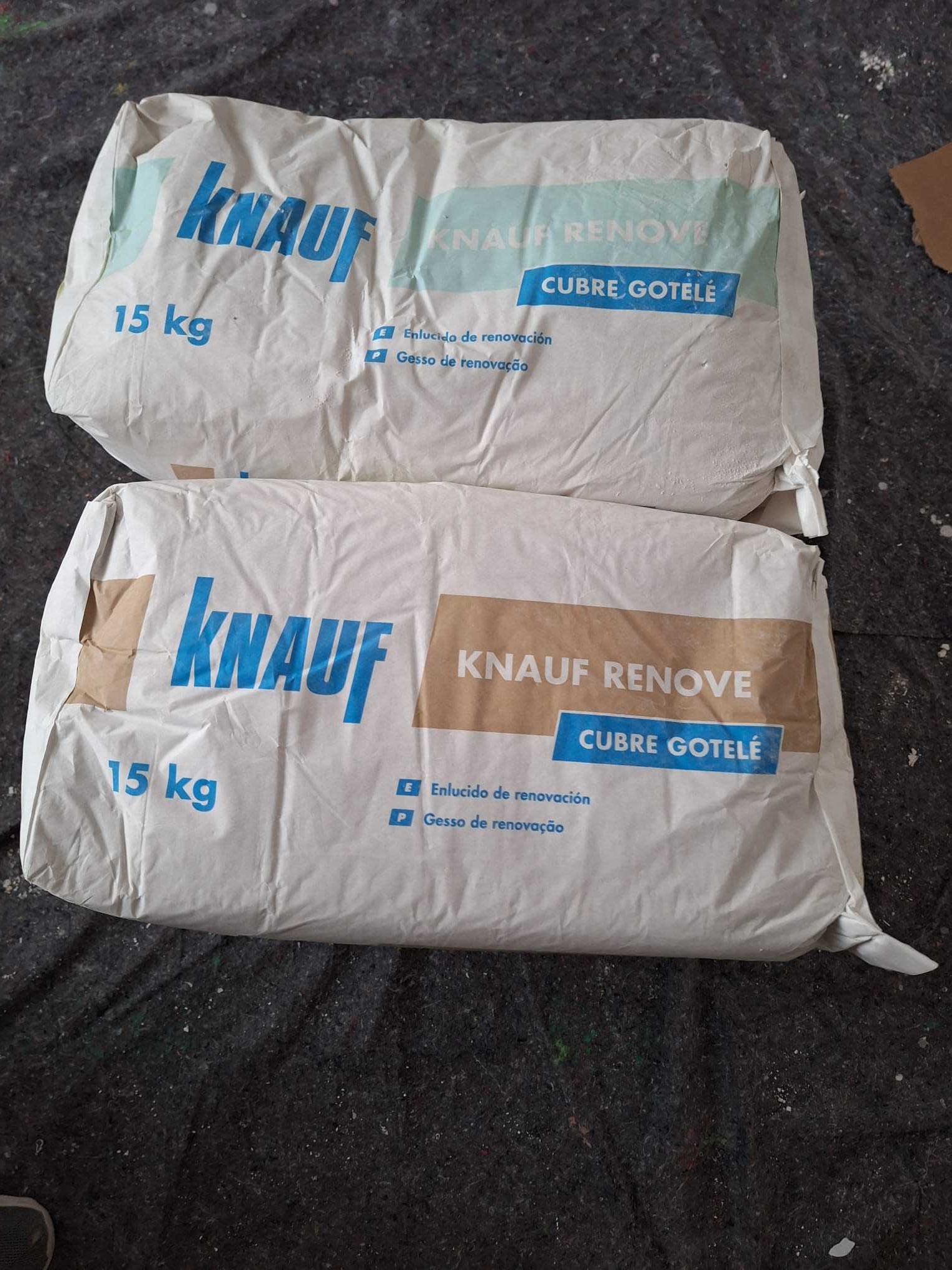 8 sacos de 15kg de Gesso (Argamassa) de renovação