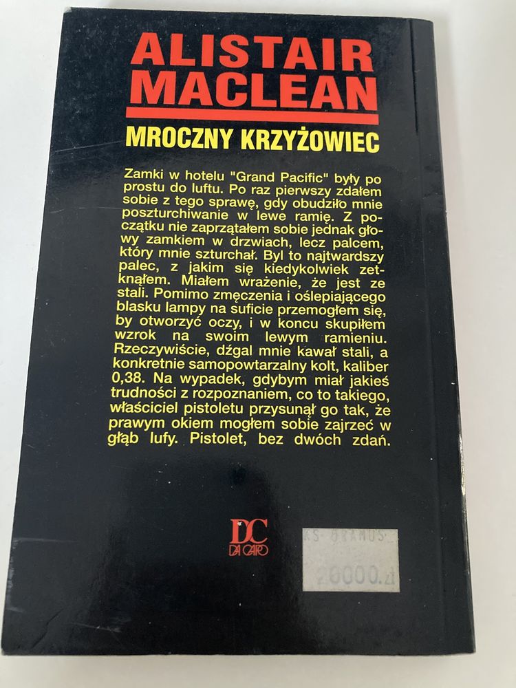 Mroczny krzyżowiec Alistair Maclean