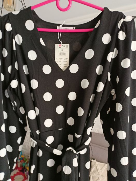 Długa sukienka czarna maxi # w białe grochy