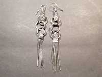 Kolczyki ozdobne eleganckie podłużne wiszące srebrne z diamencikami
