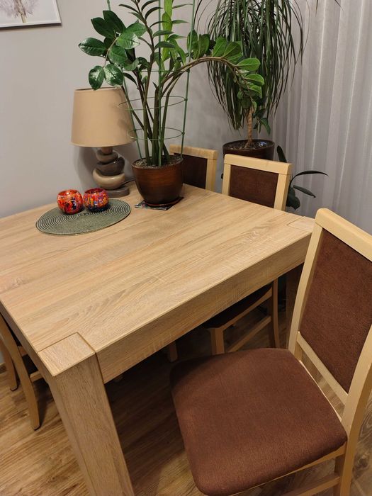 Sprzedam komplet stół z krzesłami