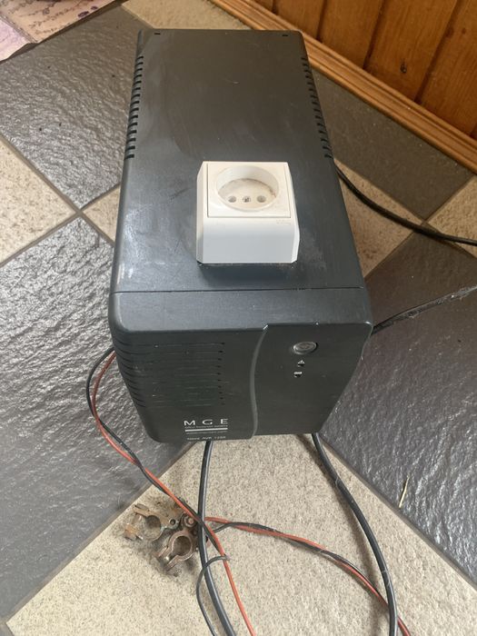 Перетворювач  напруги