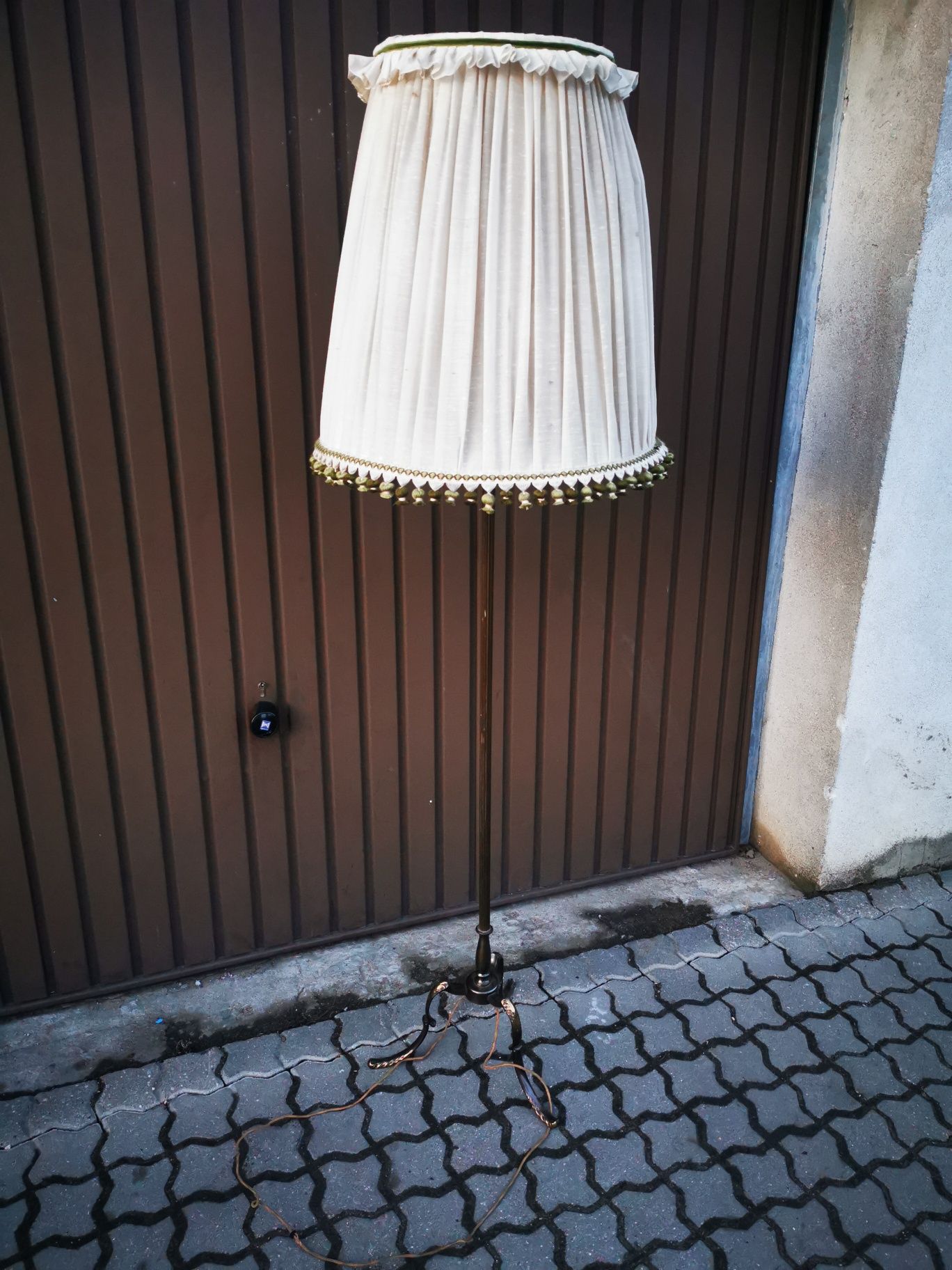 Lampa stojąca regulowana mosiezna z Niemiec zabytkowa