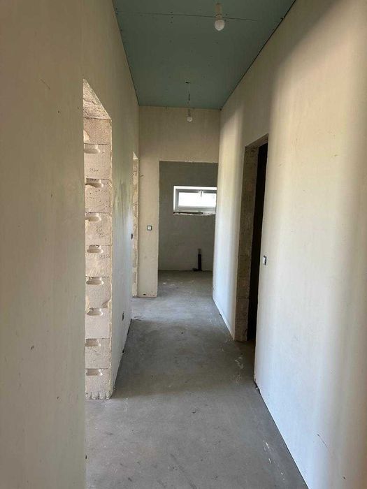 Окремостоячий будинок з гаражем під Варшавою