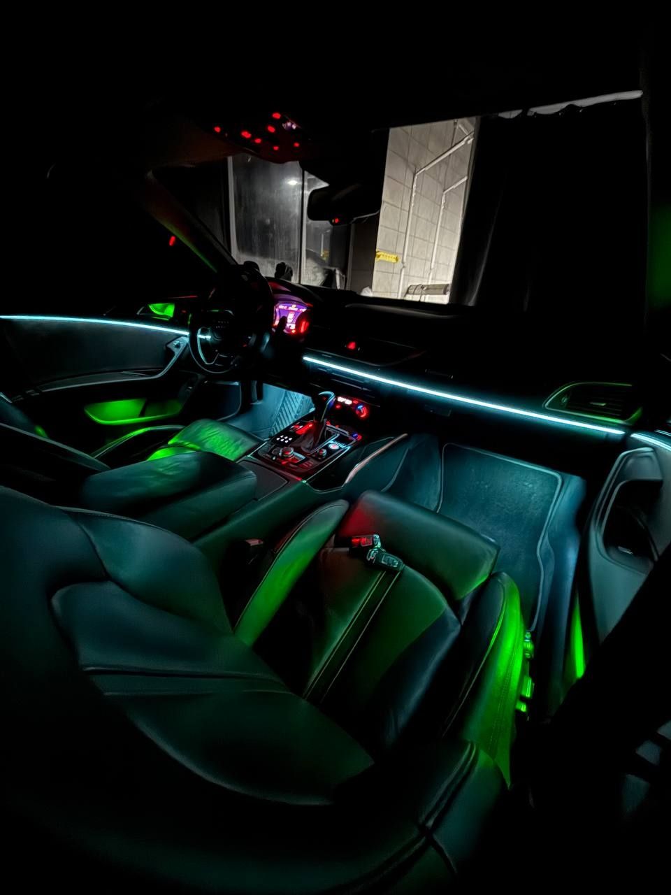 Премиум Контурна підсвітка авто 6в1 / 18в1та22в1 Ambient Light LED RGB