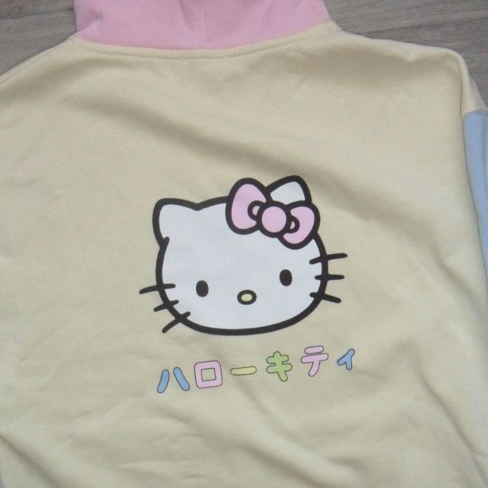 hello kitty sanrio миле худі пастельні кольори
