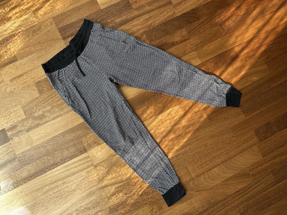 Wygodne i eleganckie spodnie typu Homewear