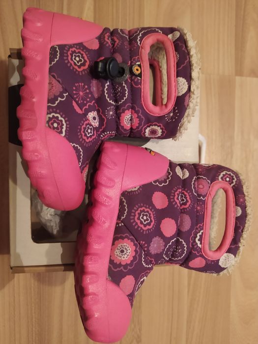 Теплые сапожки на девочку,BOGS