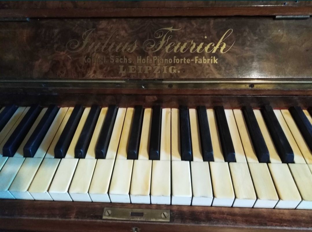 Pianino firmy Julius Feurich Leipzig