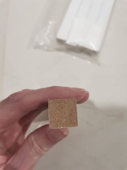 Блок для стику МДФ плінтусу, білий