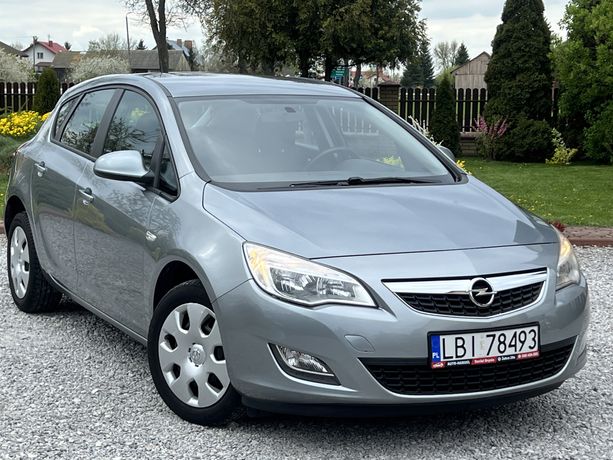 Opel Astra 1.4T 120KM Klima Grzane Fotele, Serwis, 87tys km