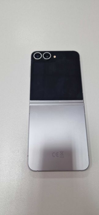 Samsung Galaxy Z Flip6 5G, 256 GB, 12GB RAM, silver shadow