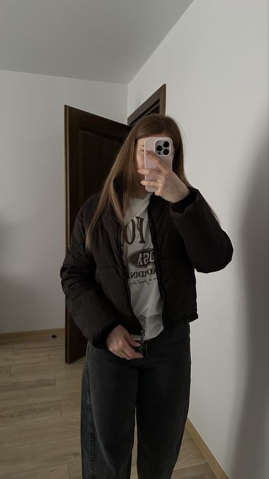 Куртка коротка