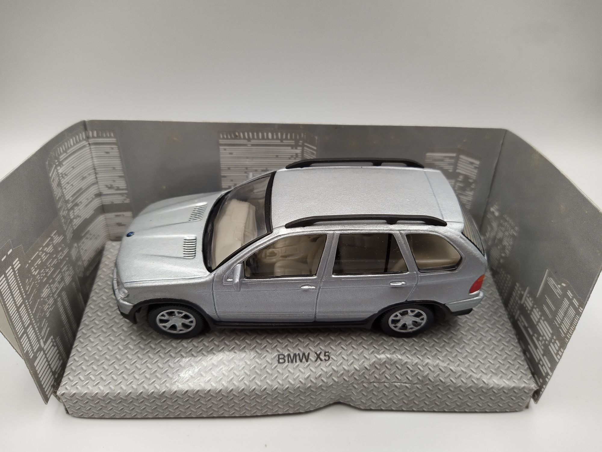 BMW X5 Skala 1:43