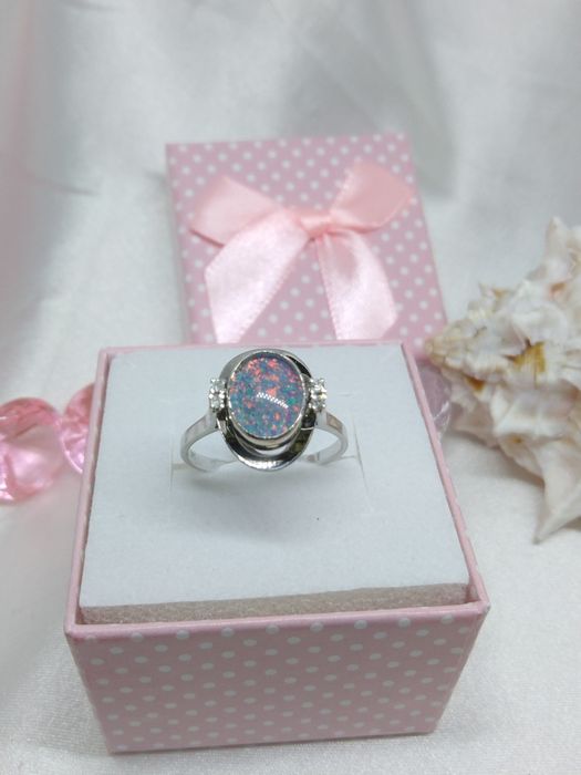 Zloty pierścionek z diamentami i  opalem, złoto białe 585, Rozmiar 20