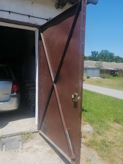 Drzwi Garażowe metalowe. 244x214 cm