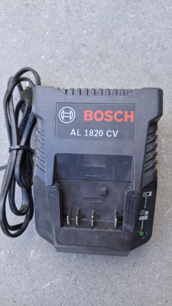 Ładowarka Bosch 18V