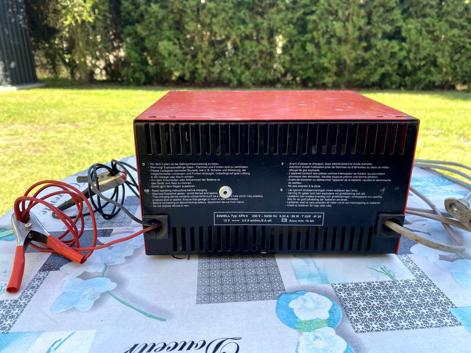 Prostownik Einhell Batteriemaster