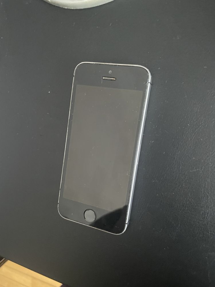iPhone SE, cor preta, armazenamento 32 GB
