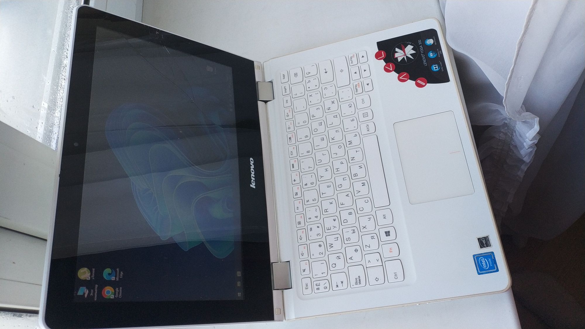 Срочно!! Продам свой сенсорный ноутбук- трансформер Lenovo yoga 300 4/