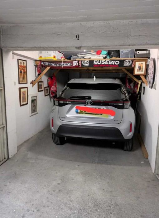 Garagem fechada no centro da Cidade  (Box)