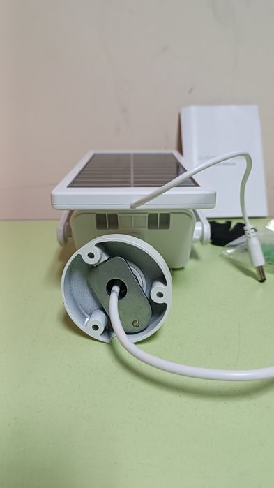 Уличная wifi камера  солнечной панелью