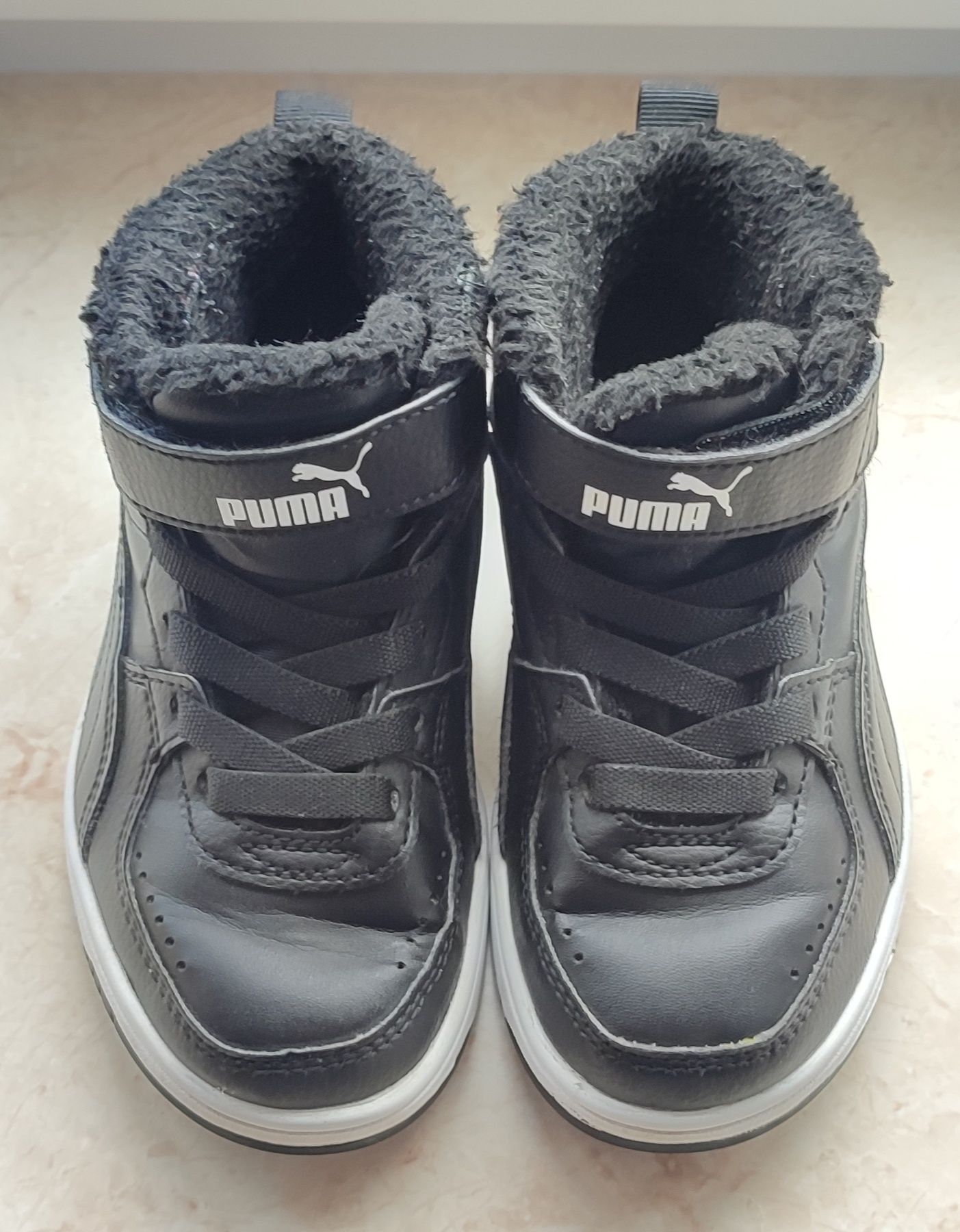 Дитяче взуття кеди PUMA REBOUND JOY FUR KIDS TRAINERS зручне та надійн