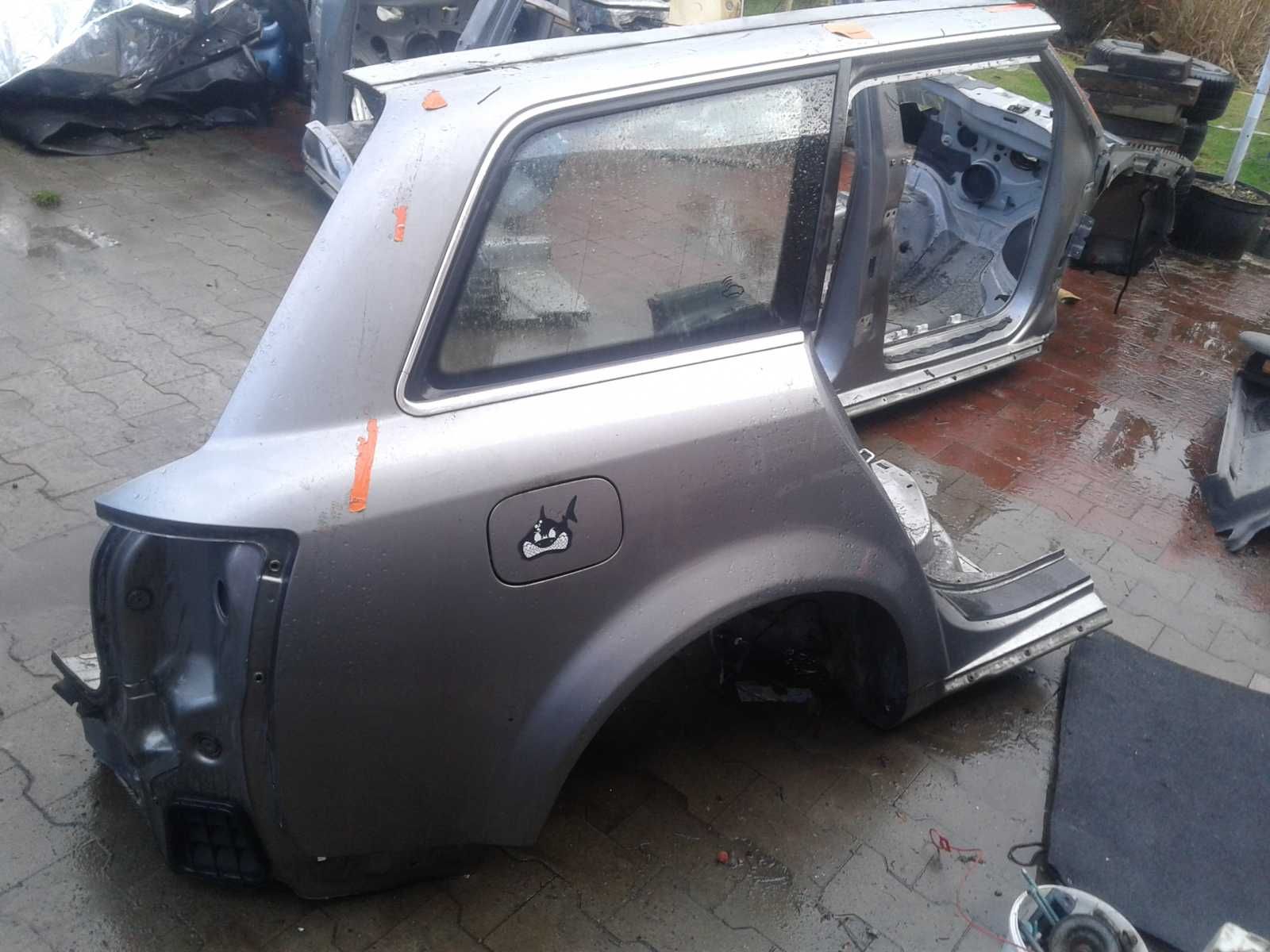 Audi A4 B6 Kombi Avant Ćwiartka Błotnik Prawy Tył Lewy LY7Q Szyba Bok
