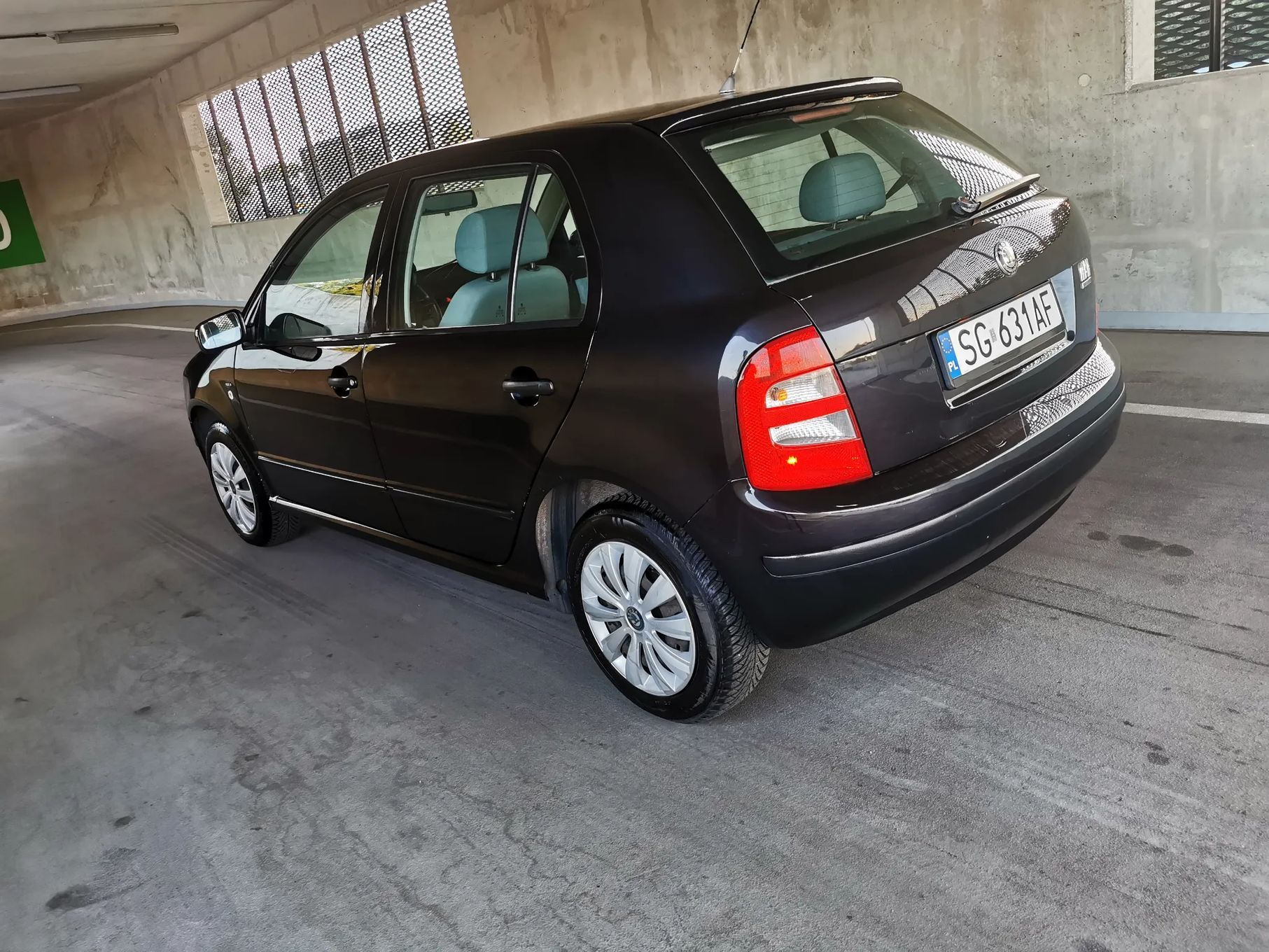 Ford Fiesta Skoda Fabia Comfort 1.4 16v 75KM klima serwisoana mocno doinwestowana