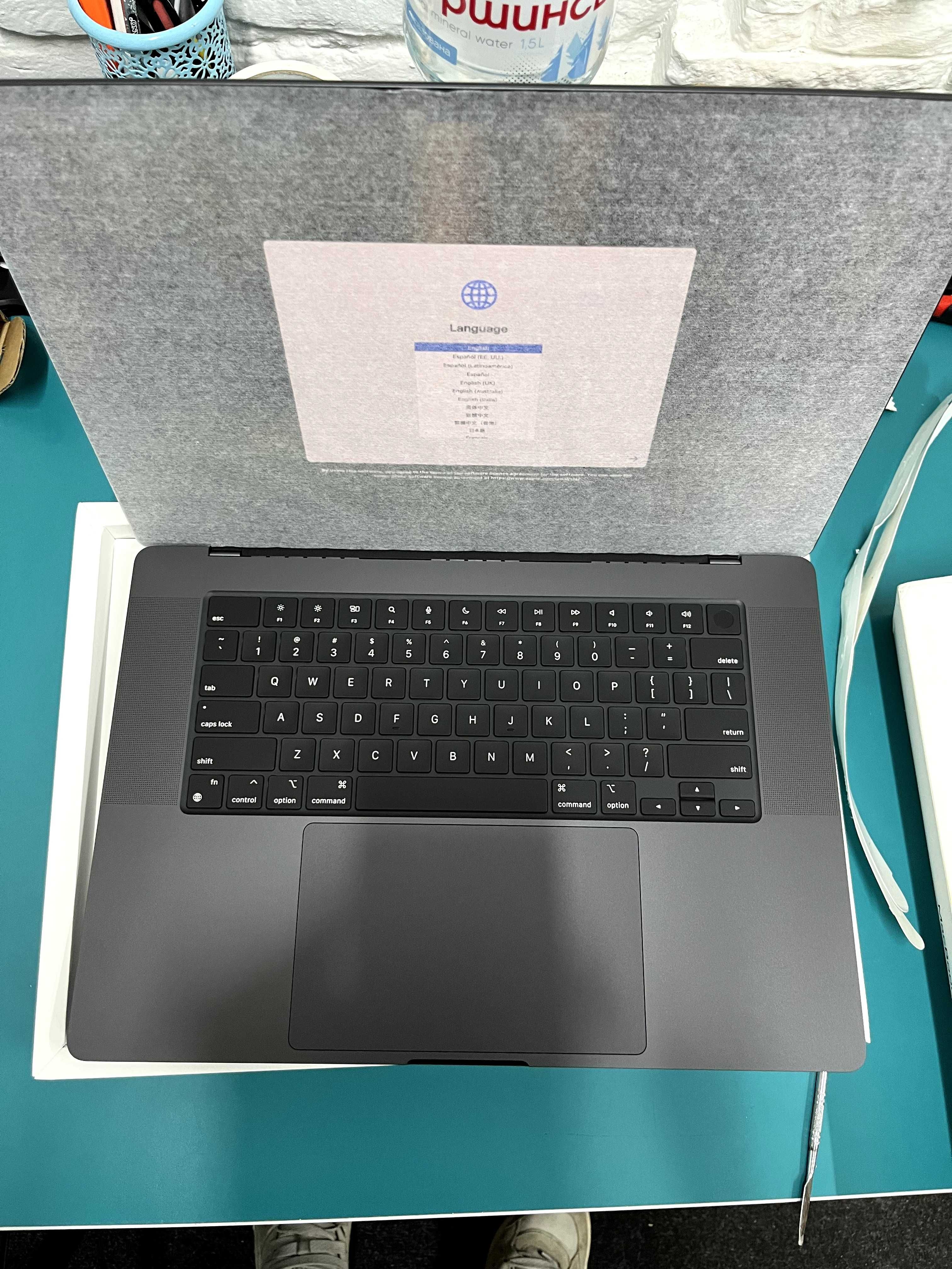 Apple MacBook Pro 16" Space Black M4 Max 36/1TB 14CPU 32GPU (MX303)