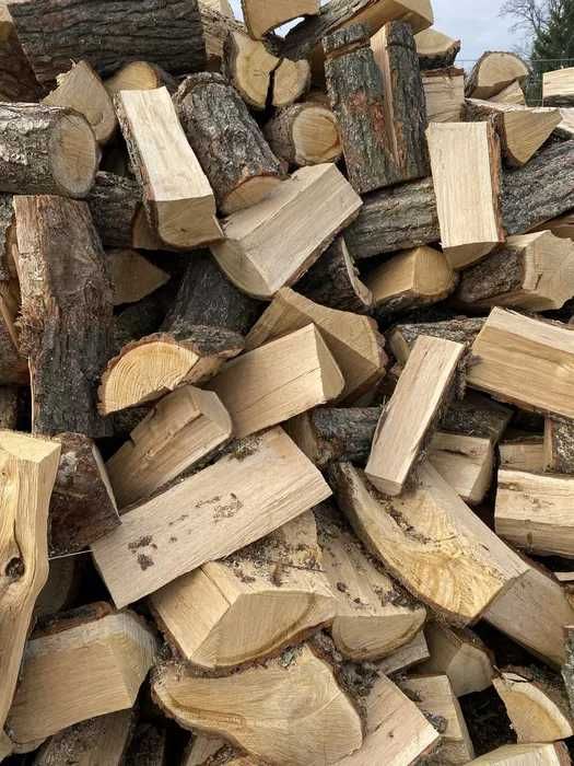 Połupane, sezonowane drewno kominkowe/opałowe, kaloryczne gatunki