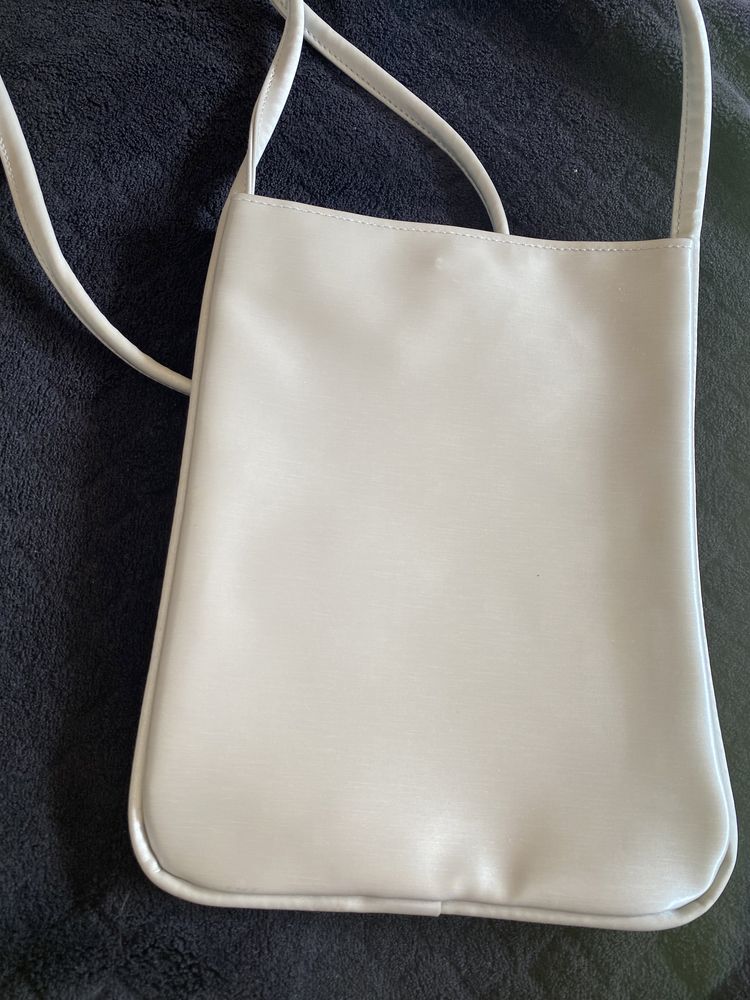 Torebka damska srebrna nowa Givenchy