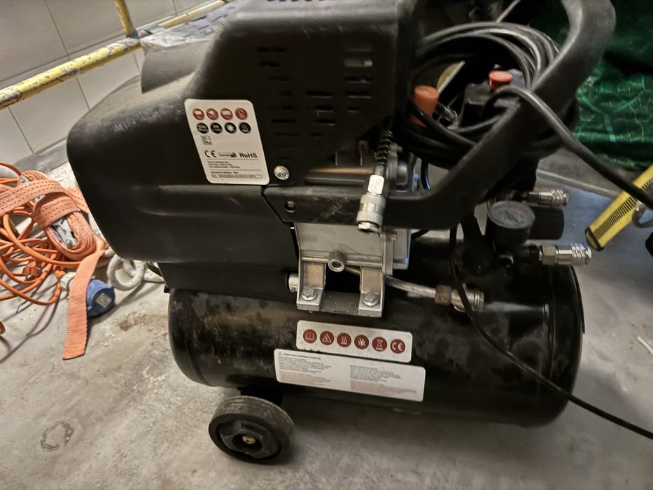 Compressor pequeno 24L