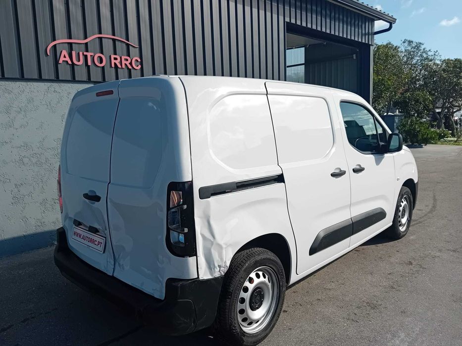 Peugeot Partner 1.5 Bluehdi 3 L c/IVA ( pequeno sinistro )