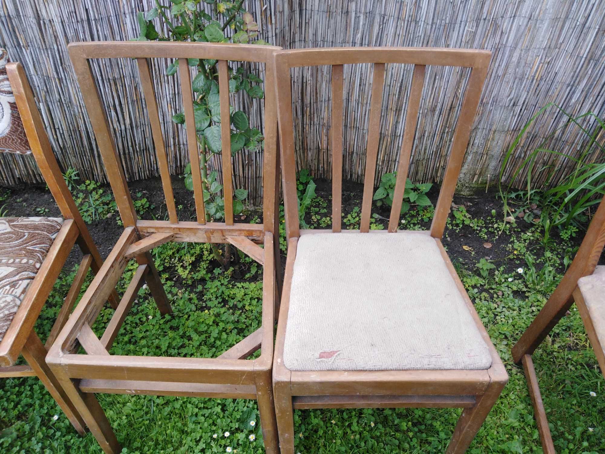 Stare krzesła z czasów prl-u